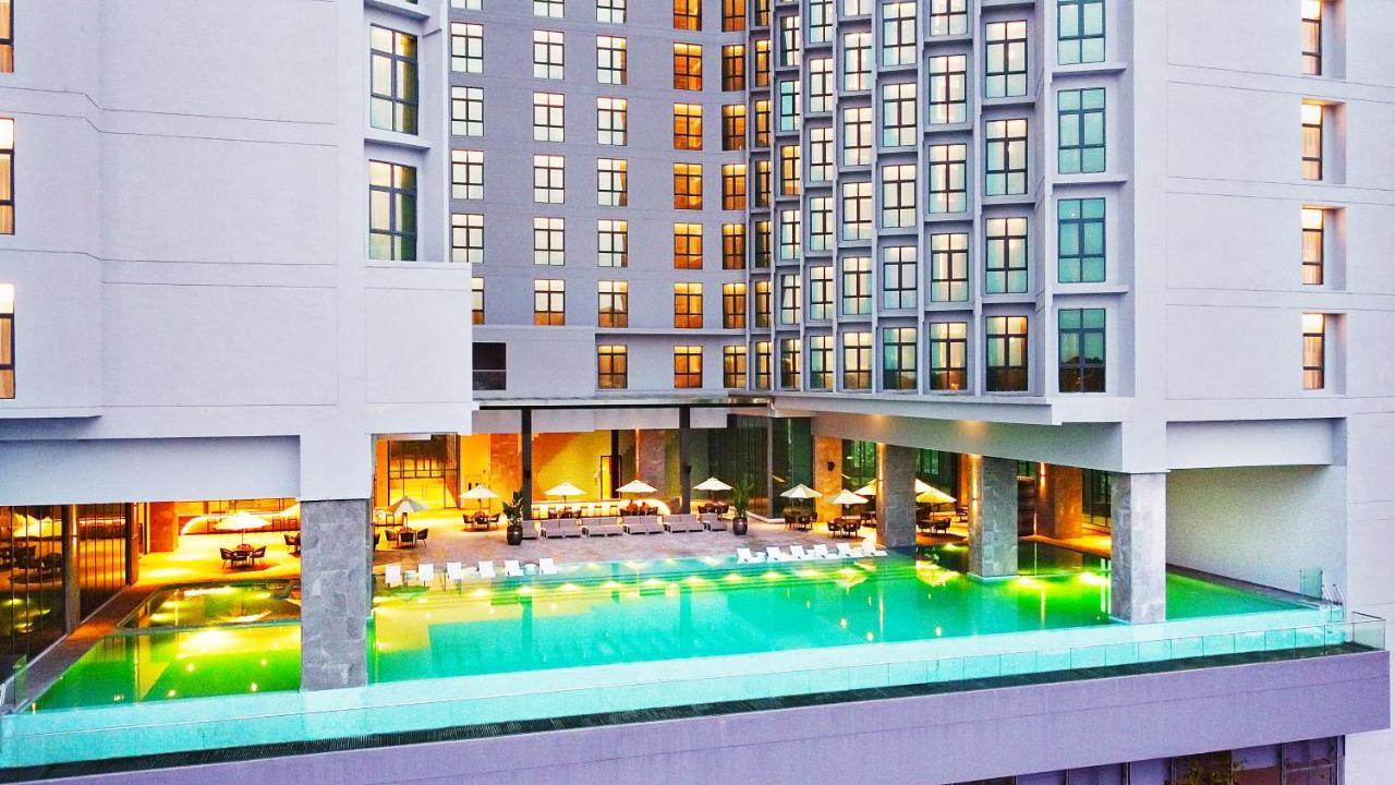 פטלין ג'איה M World Hotel Formerly Known As Avante Hotel מראה חיצוני תמונה The swimming pool at the hotel